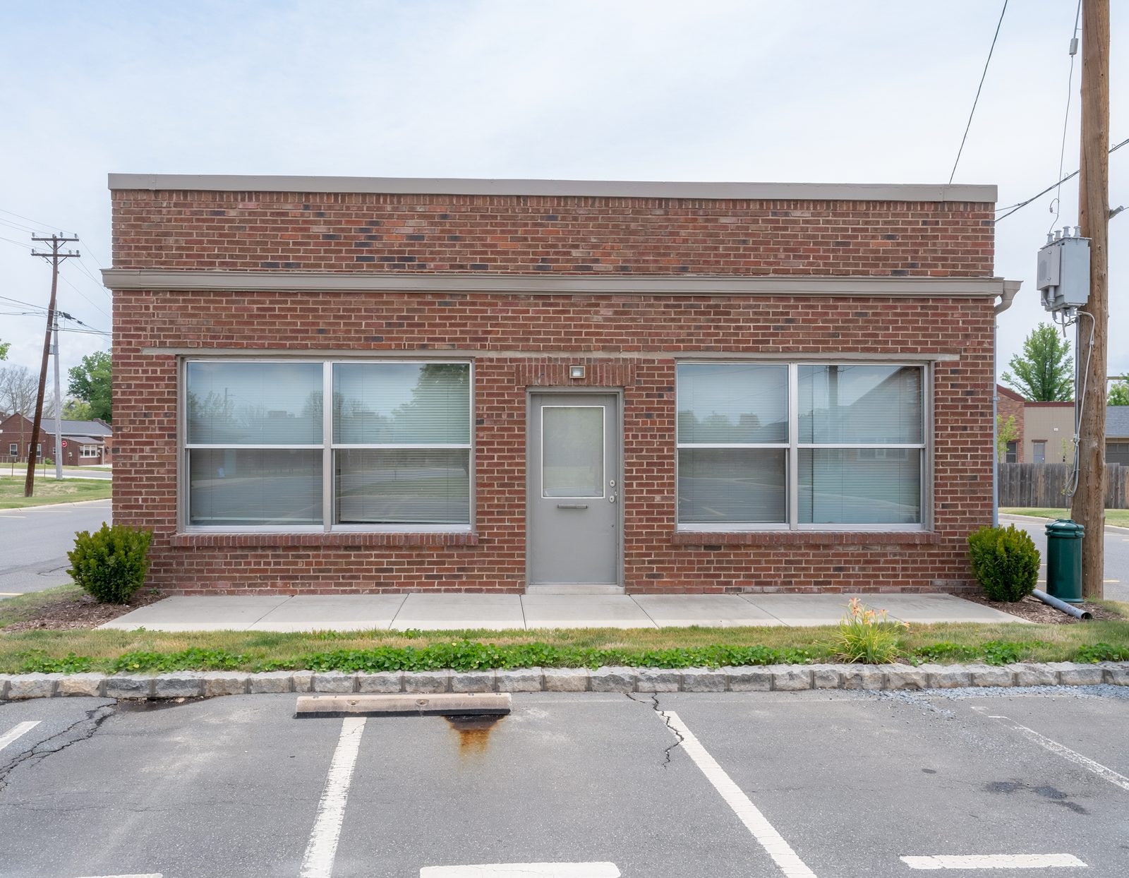 A commercial building in the Kentuckiana region